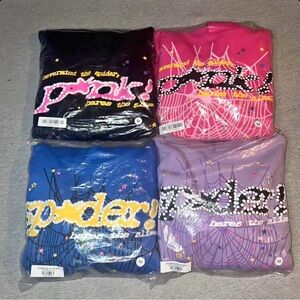 Spider Graphic Hoodies Set in Four Colors